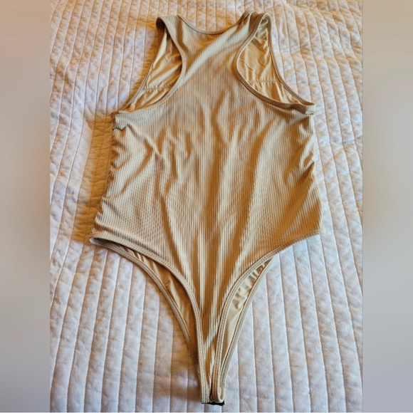 Klassy Network Bodysuit - Picture 2 of 3